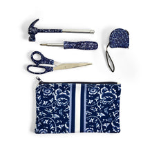 Load image into Gallery viewer, Two's Company Blue Willow Tool Set- 5 pc