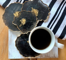 Load image into Gallery viewer, Geode Coasters