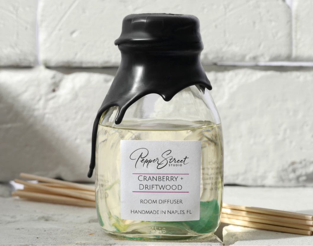 Cranberry + Driftwood Room Diffuser